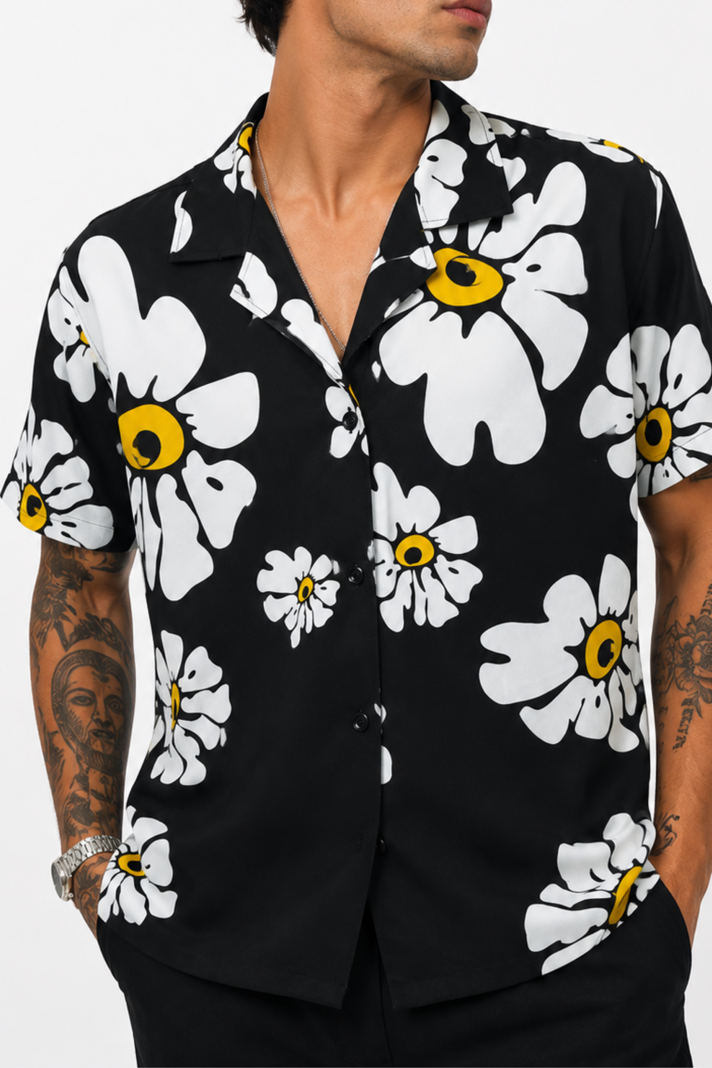 CAMISA NEGRA FLORES BLANCAS