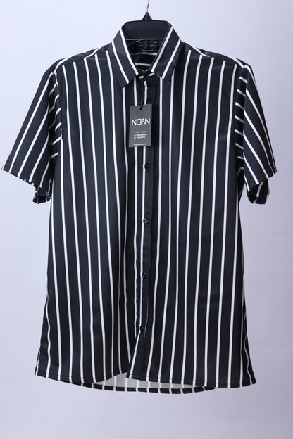 CAMISA NEGRA RAYAS BLANCAS