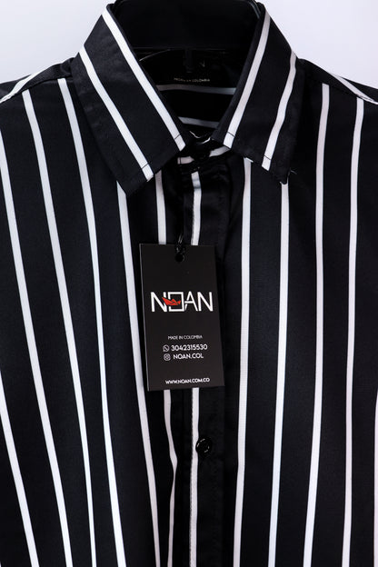CAMISA NEGRA RAYAS BLANCAS